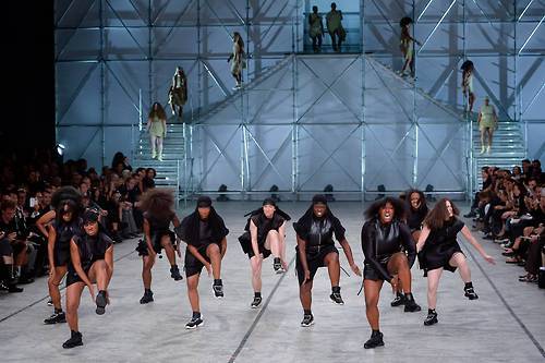 wetheurban:  PFW: Rick Owens Spring/Summer 2014 Rick Owens you fucking genius, you! Black women literally [stepped] out on the runway in Paris for Rick Owens’ Spring 2014 RTW show, in what is perhaps the biggest celebration of racial and body diversity