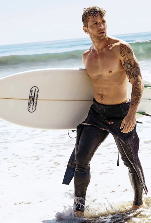 XXX mancandykings:Ryan Phillippe photographed photo