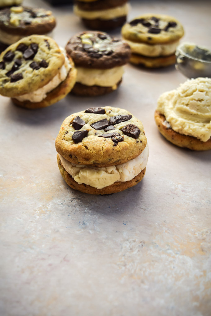 sweetoothgirl:    Chocolate Chip Cookie Ice Cream Sandwiches   