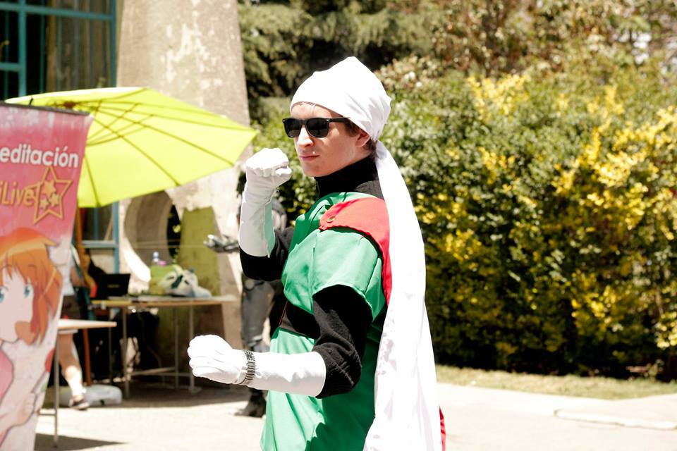 matt812:  Gran Saiyaman Cosplay por http://matt812.tumblr.com/9-10 de Noviembre