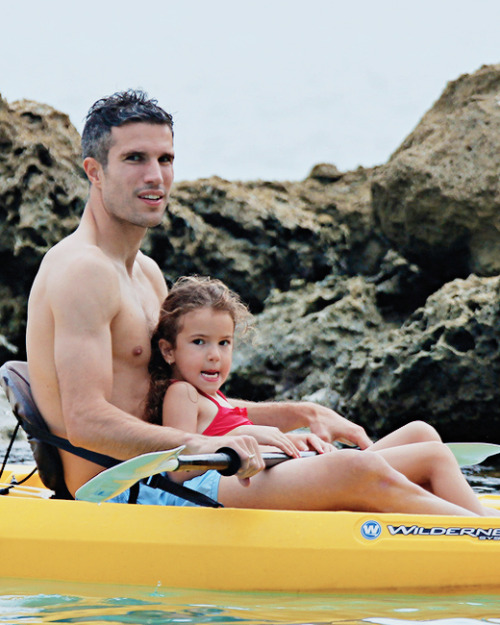 - Robin van Persie with his Kids in Barbados 2014