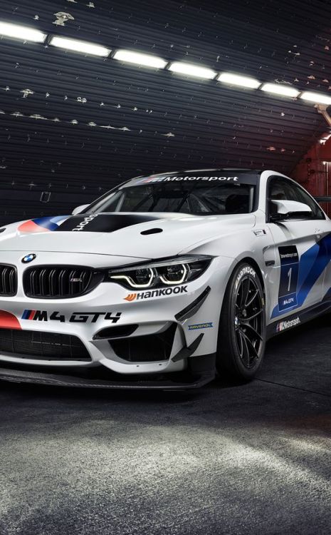 Luxury car, front-view, BMW M4 GT4