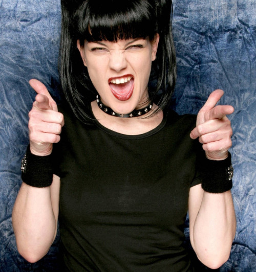 johan7676:  twiztedmindofamale:  ohmybreasts:  Pauley Perrette Abby in NCIS Set number 051 from ohmybreasts  45 years old and still as beautiful as a 20 year old  And she is from ncis… 