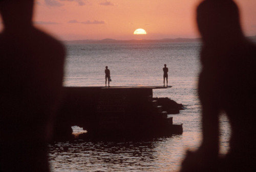 dolm:Brazil. Salvador. 1996. Beach scene. A. Abbas.