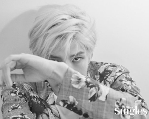 officialrovix:Leo for Singles Magazine July Issue | © Naver