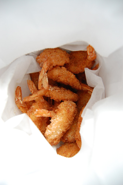 mellyvogel:  old pic (haven’t had junior’s in forever but their shrimp is amazing)