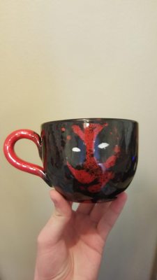 daily-superheroes:  Me and the GF made mugs on V-day. Figured you guys might appreciate it. [] via 