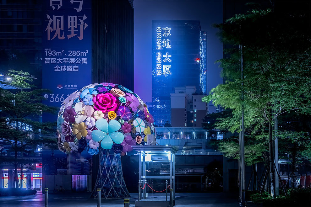 archatlas:      A Midnight Walk Through the Neon-Hued Streets of Asian Cities by