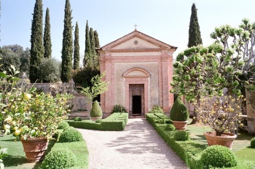 andantegrazioso:Villa Cetinale, province of Siena| joelserrato