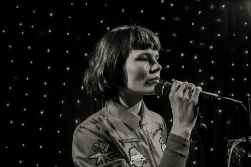 Olivia Merilahti of The Dø