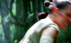 aarontaylorjohnson:  Rey’s a self-sufficient scavenger, who can speak various languages,