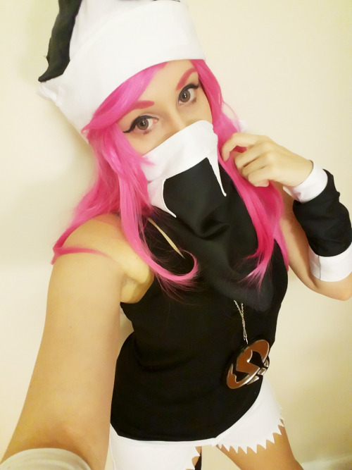 mahoushojo:I’ve been busy with that MAGFest Con Crunch, but I wanted to post some Cosplay Test selfi