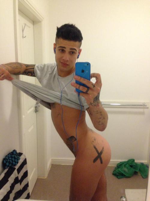 camodude:http://camodude.tumblr.com/