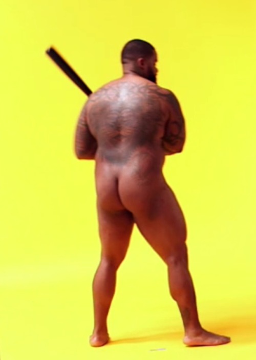 babybutta:  thabigdogs:  Prince Fielder and his photo shoot for ESPN’s body issue… Man to be in that room!  :DDDD BEAUTIFUL! 