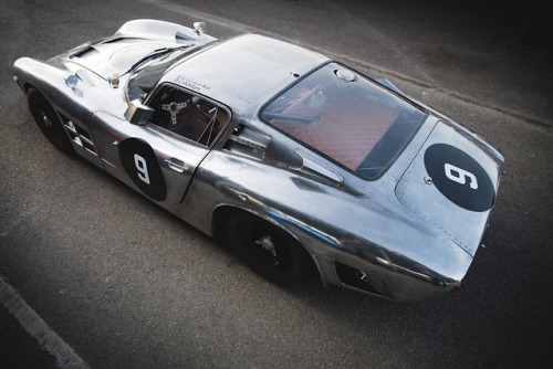 Jamie McIntyre and Bobby Verdon-Roe - 1964 ISO Bizzarrini A3C at the Goodwood 73rd Members Meeting b