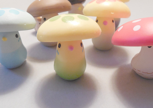 Sex glassvines:  Mushroom Bird Gashapon pictures