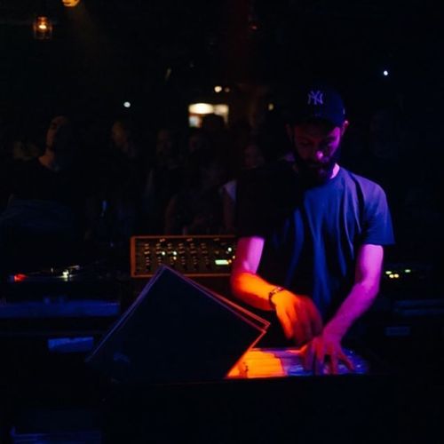 Check out the pics from our last night with @roi_perez_ at #mobilatclub http://ow.ly/Qujr302djjw