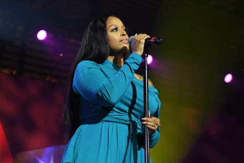 gluten-free-pussy:  the-bitch-goddess-success:  micdotcom:  Chrisette Michele may be playing Trump’s inauguration A Wednesday report from New York Daily News has revealed Chrisette Michele, Grammy-winning R&B artist, has signed on to the inauguration,