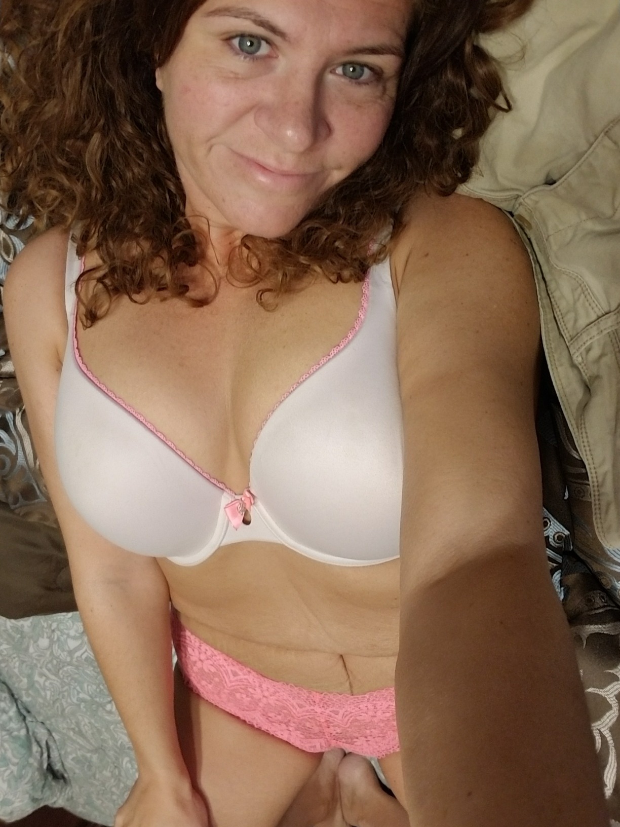 oursweetobsession-dm:  Pretty in pink💋
