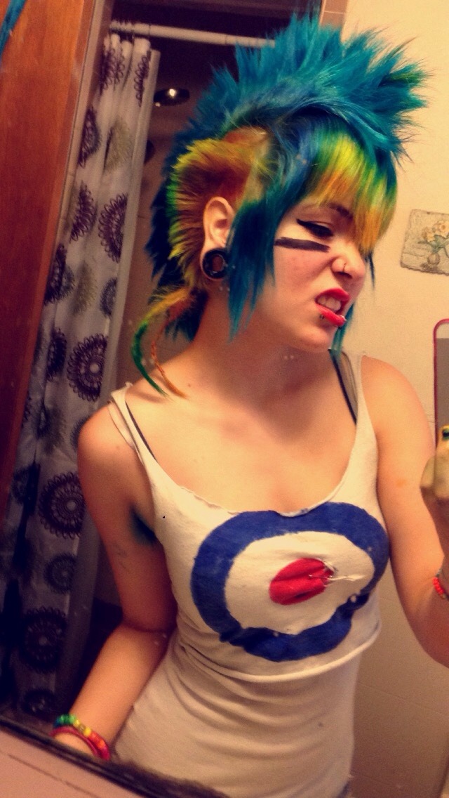 feca1matter:  Unseen selfies of 2014 Tank Grrrl edition 
