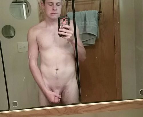 straightdudesnudes:  I love 18 year old boys. adult photos