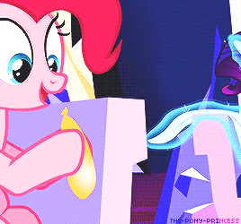 the-pony-princess: Mane 6 + Blushing 