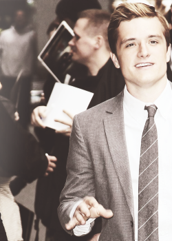 hutcherson | Tumblr on We Heart It. http://weheartit.com/entry/65643596/via/glowinginthedarkness