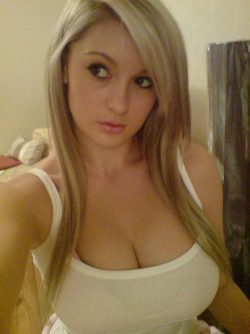 boobplanet:  ❤️ Large boobs &amp; babes by 14by8inches ❤️ 41k+ followers 💋… http://ift.tt/1iryedD 