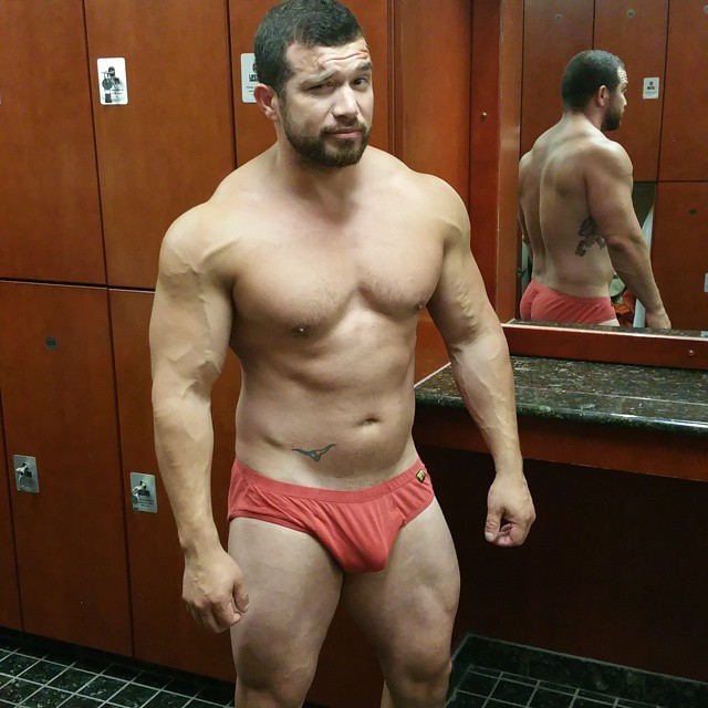 Follow my two hairy men blogs:http://sambrcln.tumblr.comhttp://hairysex.tumblr.com