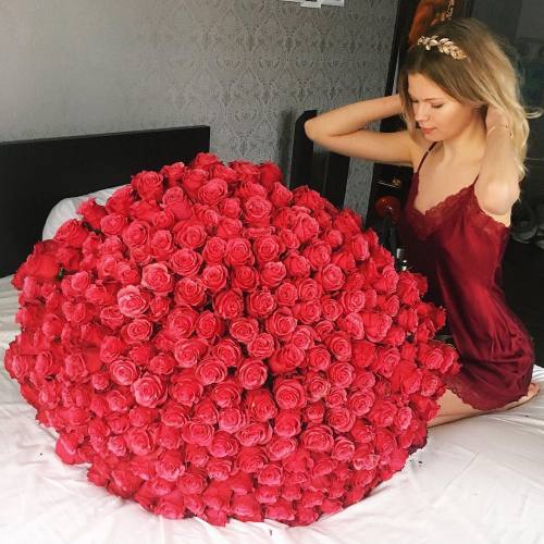 modelsandinstagram: Asya Fraise