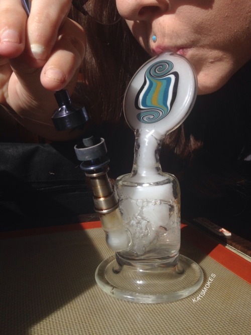 kat-smokes:  Dab of Ancient OG by Golden Ratio Extracts on my Christian Otis piece