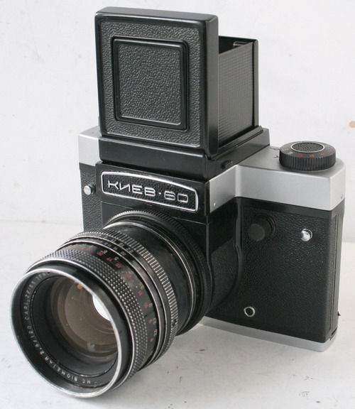 Kelder Onregelmatigheden verzoek I STILL SHOOT FILM — 5 Medium Format Film Cameras You Can Buy Right Now...