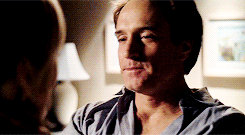 janel-moloney:  Josh & Donna + Josh looking at Donna aka ♥‿♥ 