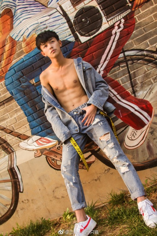 lovehandsome-shota: boylovefan:我的菜p2 lovehandsome-shota.tumblr.com/archive