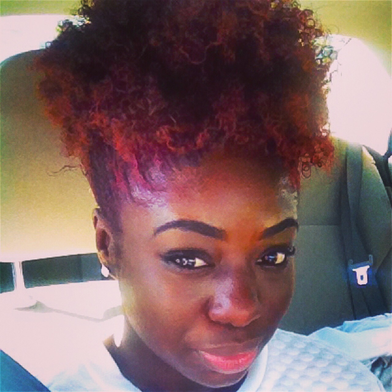 shellymarant:  #darkskinnedbeauty #ghana #colorednatural #curves #naturalhair