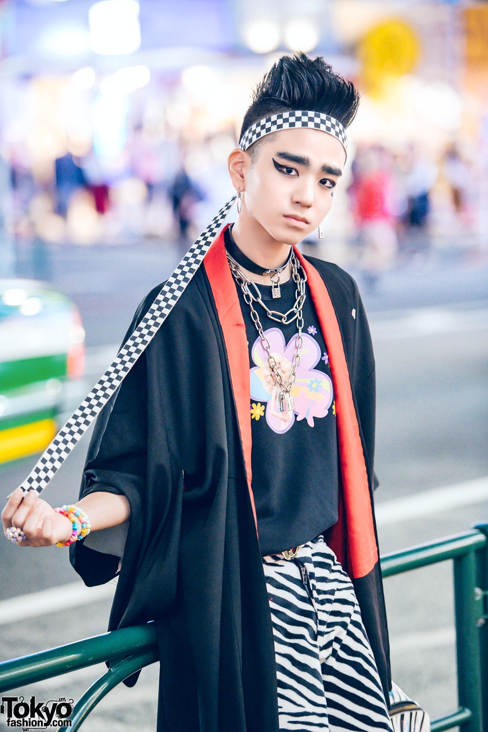 tokyo-fashion:16-year-old Japanese student BilliMayu on the street in Harajuku wearing