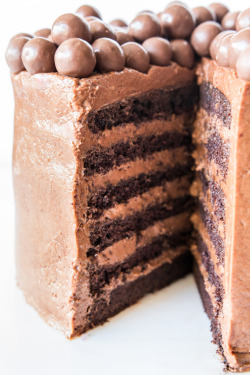 fullcravings:  Chocolate Mousse Layer Cake