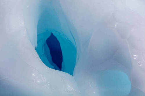 stormypetrichor: landscape-photo-graphy:  Majestic Photographs Of Antarctic Glaciers By Julieanne Kost Photographer Julieanne Kost has captured the majestic and seldom seen beauty of Antarctica in an expedition to the frozen continent.  Keep reading