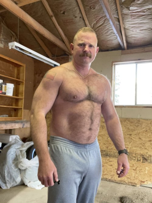 hotdadsbigcocks:dfwgaydad:Some of the things I like Follow me at dfwgaydad.tumblr.com