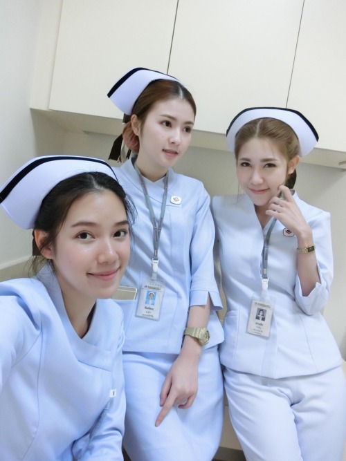 Nurses, wanna be sick?