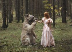 sixpenceee:This picture was taken by a Moscow-based photographer who specializes in taking photos that seem to be straight out of a fairy tale.