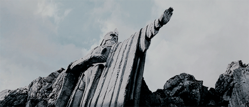 dailytolkien: The Argonath! Long have I desired to look upon the kings of old.