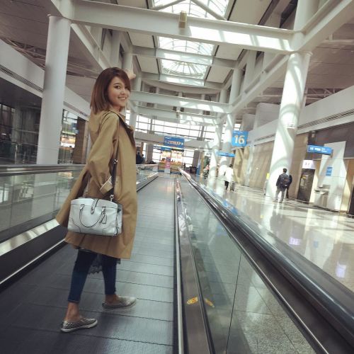 whenthethingsiwantishere:  [hotsootuff]:#headingtomilano ⭐️ #Coach #GEOX #anacapridinuovo @graziakorea http://ift.tt/24J3056 http://ift.tt/1Yha0lm 