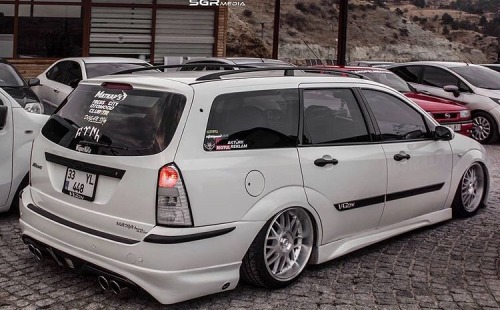 Dennis - Ford Focus MK2 Station Wagon - Stance Auto Magazine