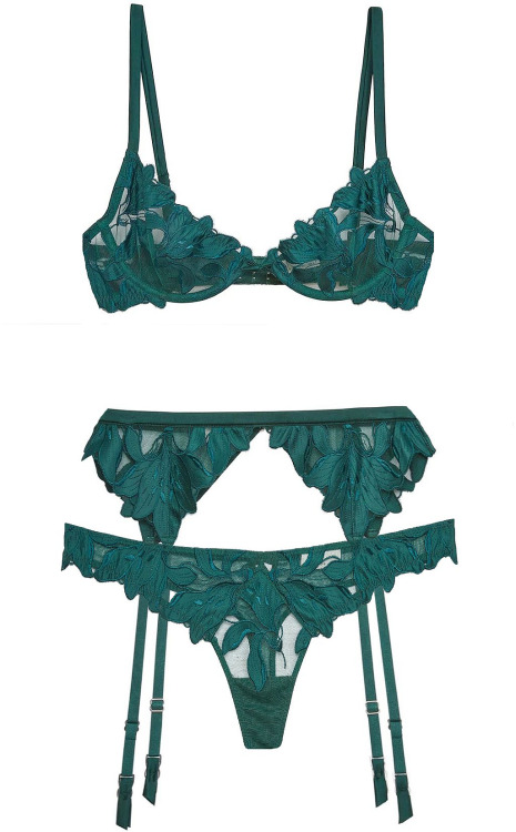 martysimone:  Fleur du Mal | Lily Embroidery • set in Evergreen 