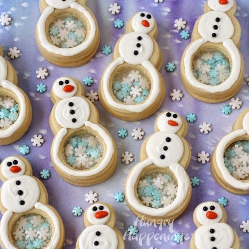 Snowflake Filled Snowman Cookies | Hungry HappeningsNow I know that these cookies look like a Pinter