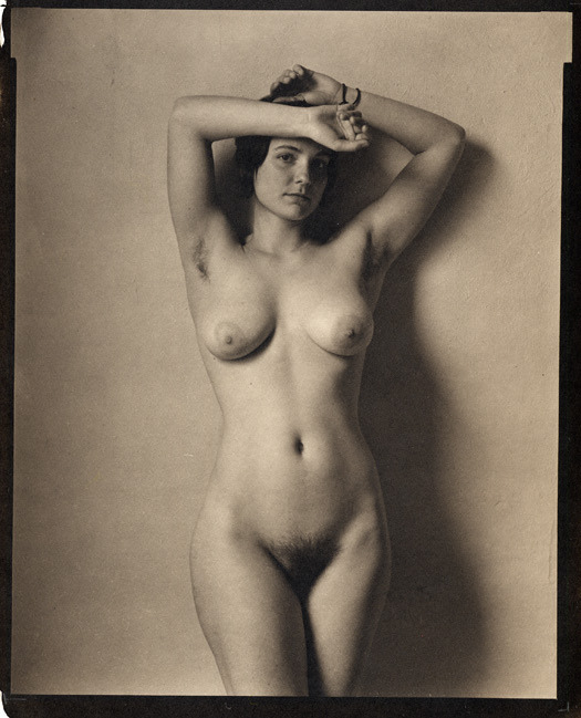 erofotografie:  Nude Portrait van (by) ray_bidegain Klik hier voor originele foto