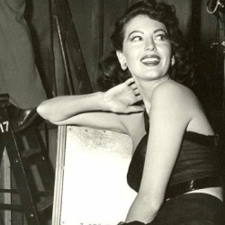vintage-old-hollywood:  Ava Gardner &lt;3 