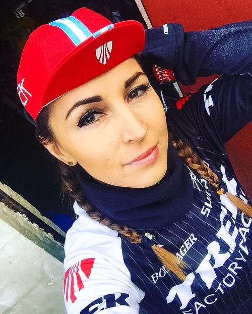 Red Cap Rider instagram.com/syla_przybylska