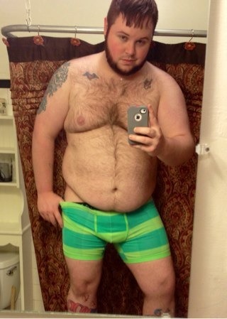 chubstuds:Meet down to fuck chubby guys near you: http://bit.ly/2hnIeav